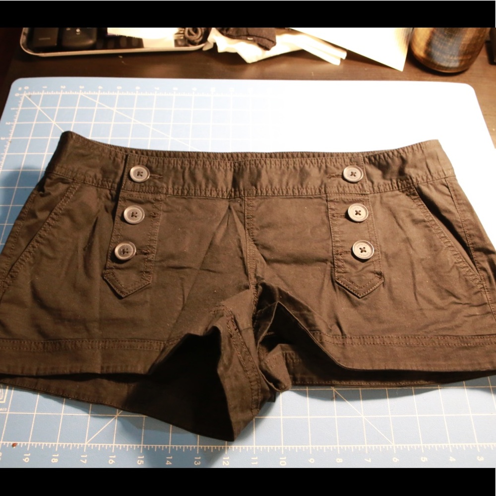 Express Shorts - 12